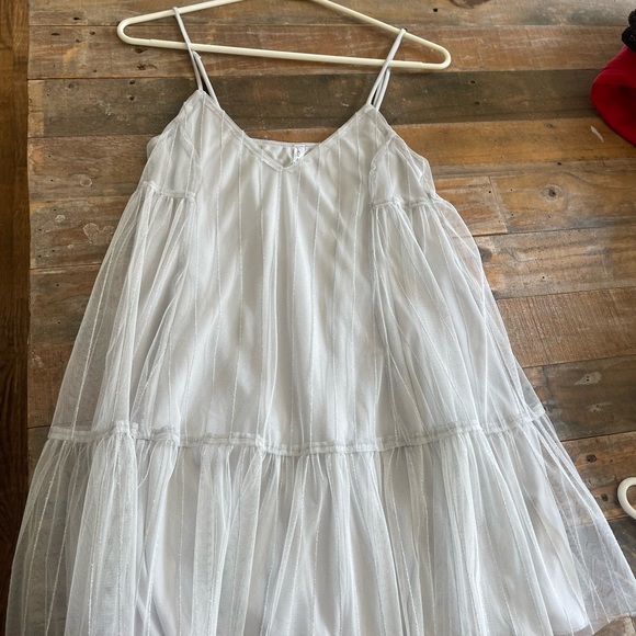 Lucy in the sky dress - Picture 2 of 3